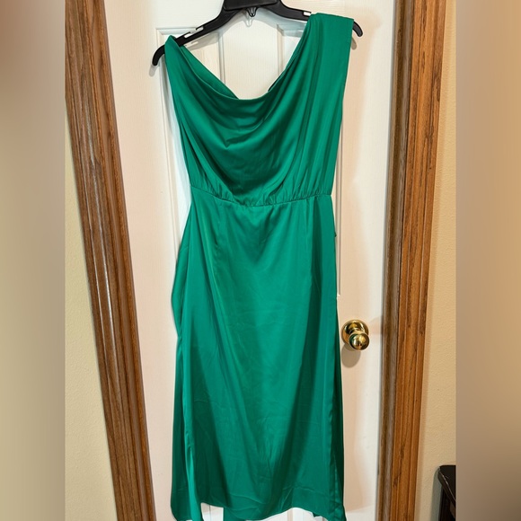 Amazon Merokeety off the shoulder satin dress - Picture 4 of 6